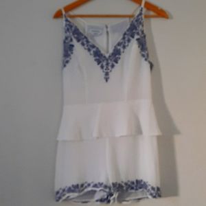 One piece delicate romper from bebe